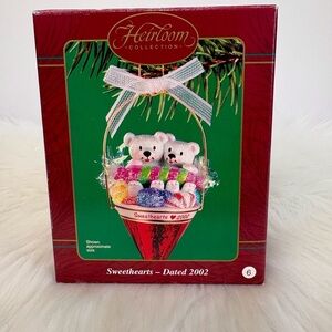 Carlton Cards Festive Bears Ornament “Sweethearts” 2002